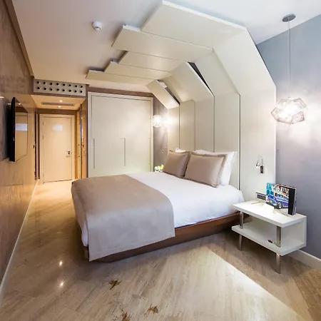 마룬 페라 이스탄불