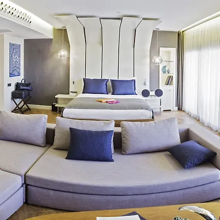 Maroon Pera Istanbul