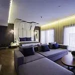 Maroon Pera Istanbul