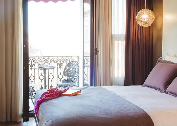 Maroon Pera Стамбул